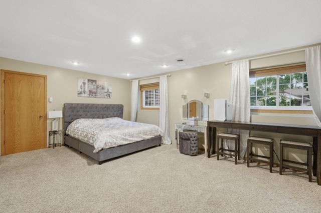 1725 129th Lane NW, Coon Rapids, MN 55448