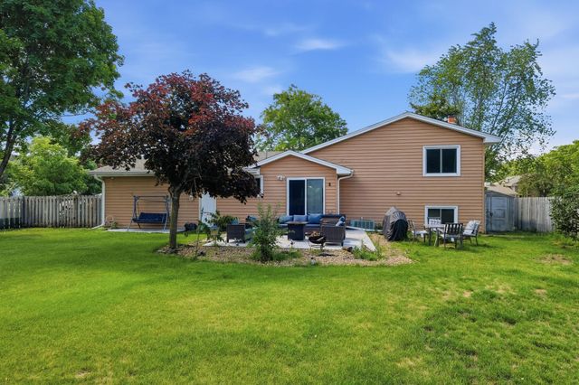 1725 129th Lane NW, Coon Rapids, MN 55448