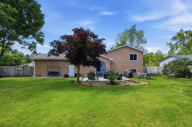 1725 129th Lane NW, Coon Rapids, MN 55448
