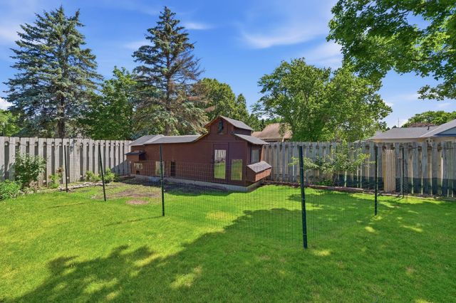 1725 129th Lane NW, Coon Rapids, MN 55448