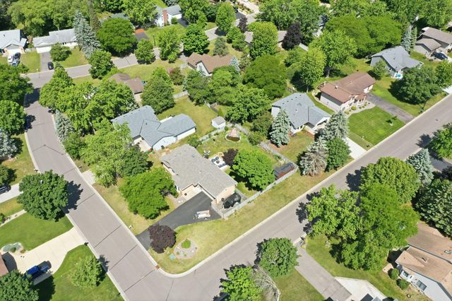 1725 129th Lane NW, Coon Rapids, MN 55448