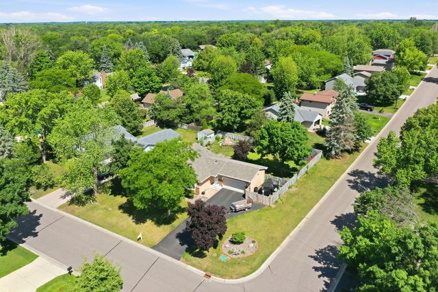 1725 129th Lane NW, Coon Rapids, MN 55448