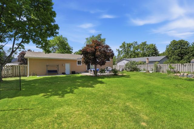 1725 129th Lane NW, Coon Rapids, MN 55448