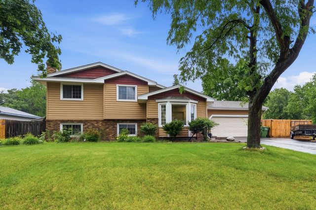 1725 129th Lane NW, Coon Rapids, MN 55448