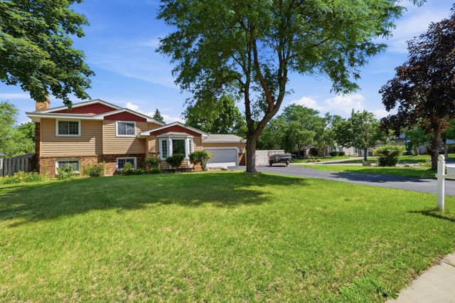 1725 129th Lane NW, Coon Rapids, MN 55448