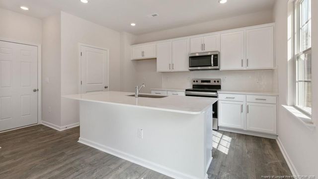 31 Mercer Way, Spring Lake, NC 28390