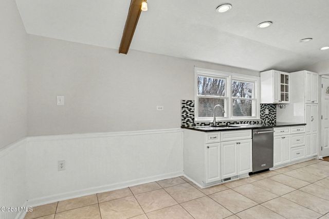 54 Forts Ferry Road, Colonie, NY 12110