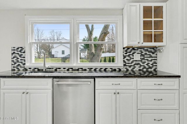 54 Forts Ferry Road, Colonie, NY 12110