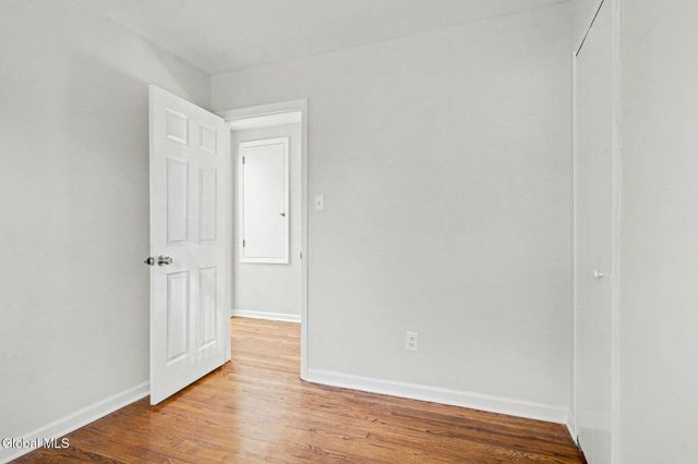 54 Forts Ferry Road, Colonie, NY 12110