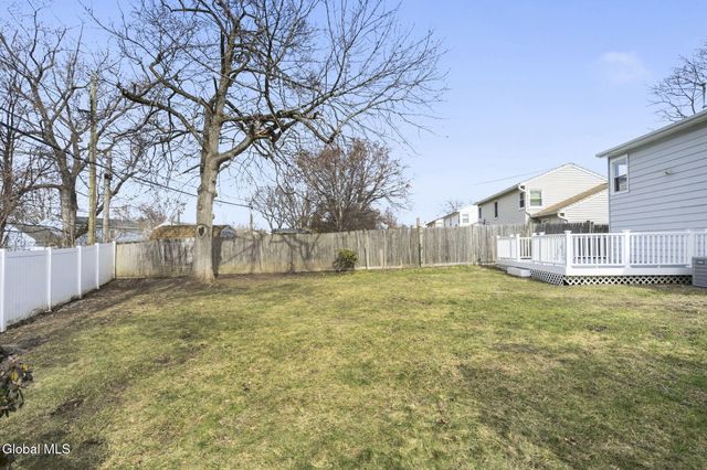 54 Forts Ferry Road, Colonie, NY 12110