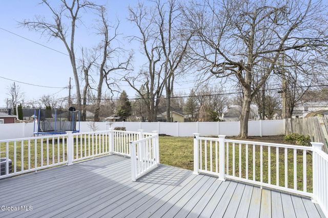 54 Forts Ferry Road, Colonie, NY 12110