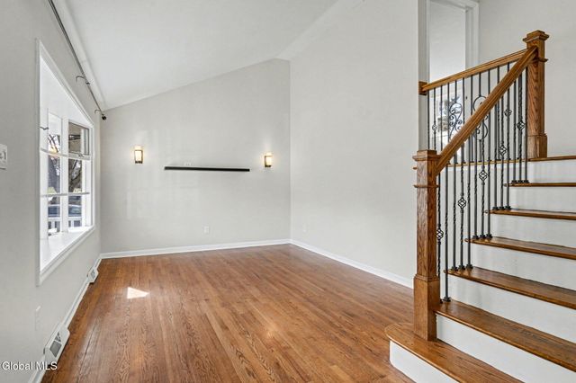 54 Forts Ferry Road, Colonie, NY 12110