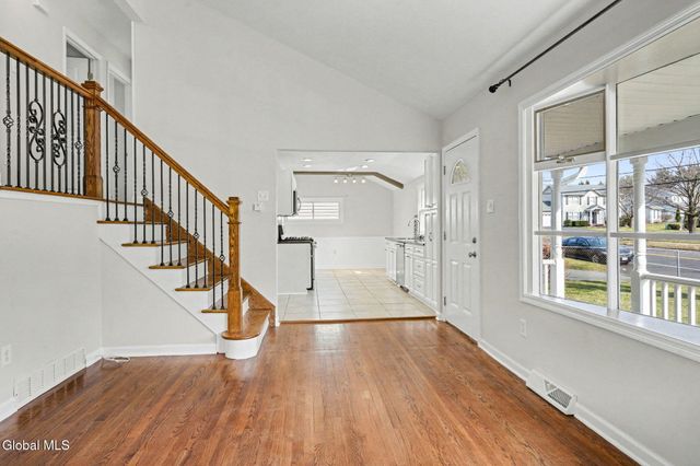 54 Forts Ferry Road, Colonie, NY 12110