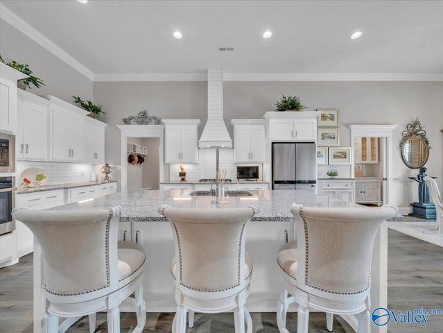 26364 Woodfield Drive, Athens, AL 35613