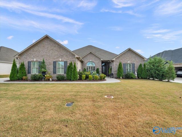26364 Woodfield Drive, Athens, AL 35613