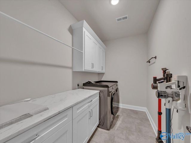 26364 Woodfield Drive, Athens, AL 35613