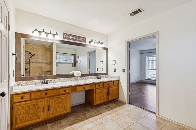 1517 High Pointe Circle, Cedar Hill, TX 75104