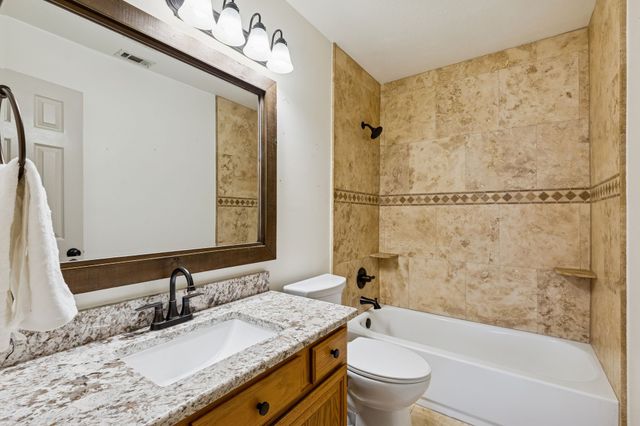 1517 High Pointe Circle, Cedar Hill, TX 75104