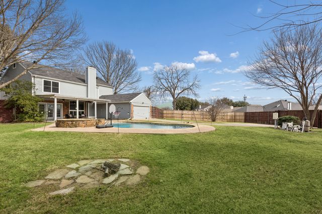 1517 High Pointe Circle, Cedar Hill, TX 75104