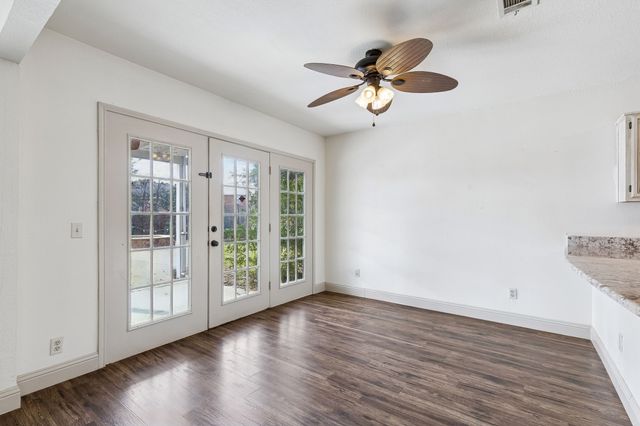 1517 High Pointe Circle, Cedar Hill, TX 75104