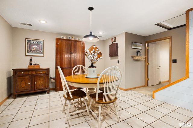 746 HERITAGE Drive, Mackinaw, IL 61755