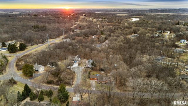 746 HERITAGE Drive, Mackinaw, IL 61755