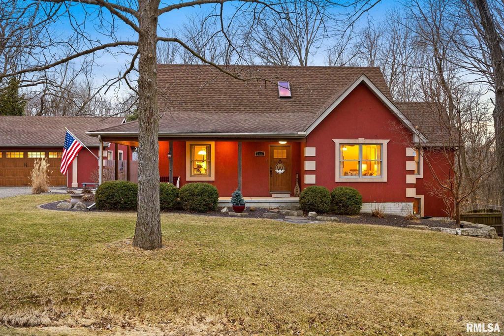 746 HERITAGE Drive, Mackinaw, IL 61755