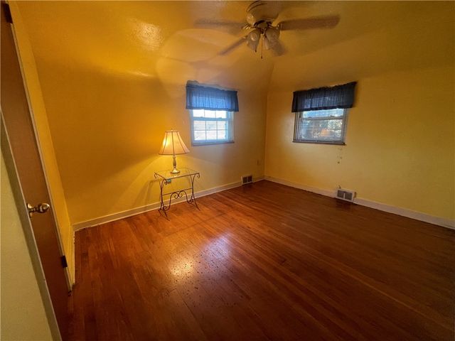 1018 GRANDVIEW AVE., Ross Twp, PA 15237