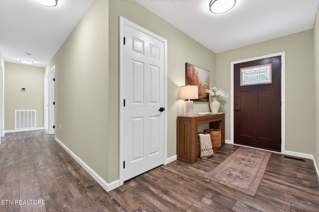 174 Grove Loop, Crossville, TN 38555