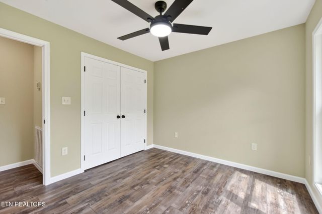 174 Grove Loop, Crossville, TN 38555