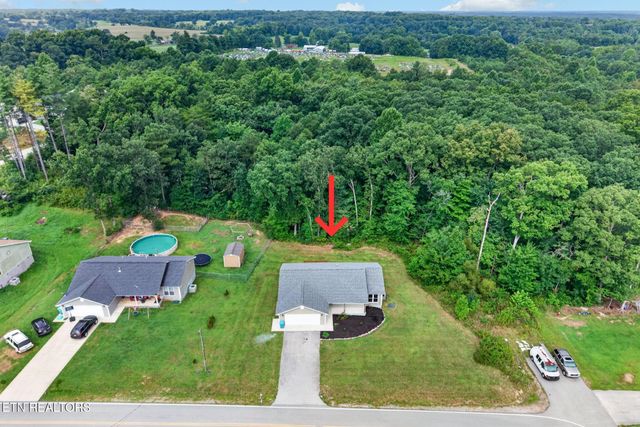 174 Grove Loop, Crossville, TN 38555