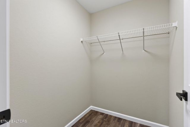 174 Grove Loop, Crossville, TN 38555