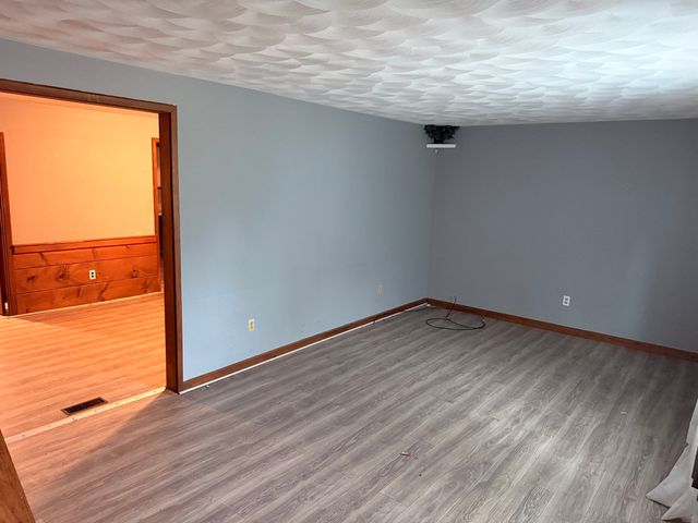 16 Assonet Blvd, Freetown, MA 02702