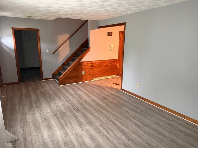 16 Assonet Blvd, Freetown, MA 02702