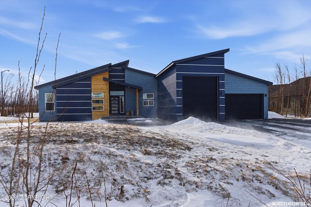 9300 E Coho Circle, Palmer, AK 99645