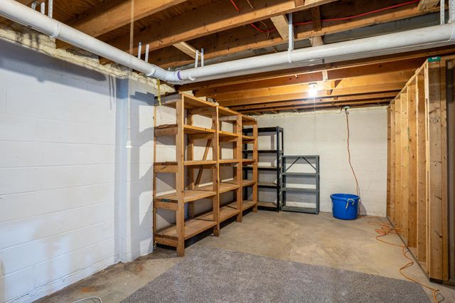 247 Lonepine Road, Delaware, OH 43015