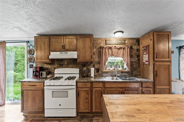 16226 Irwin Road, Sterling, NY 13126