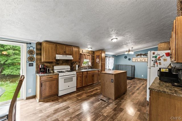 16226 Irwin Road, Sterling, NY 13126