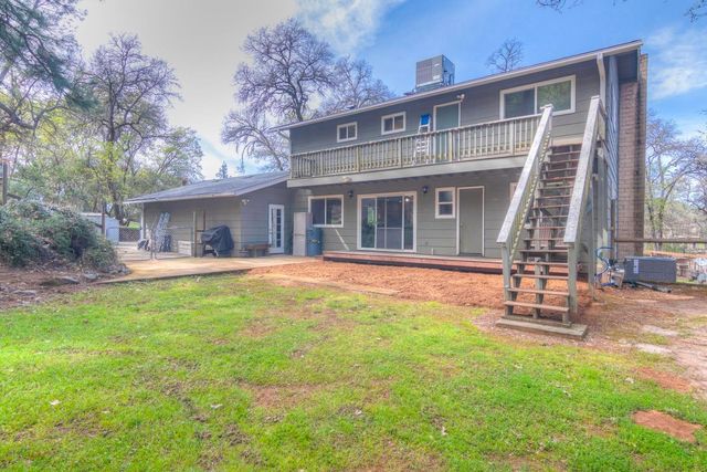 6323 Virginia Dr, Auburn, CA 95602