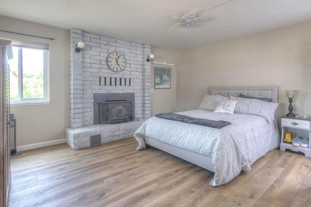 6323 Virginia Dr, Auburn, CA 95602