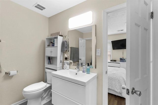 235 Winding River Drive F, Sandy Springs, GA 30350