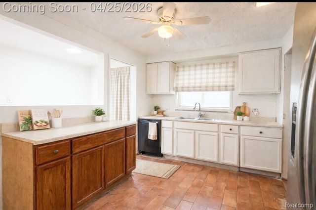 20225 Moenart Street, Detroit, MI 48234