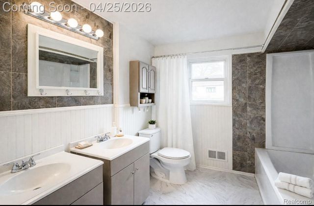 20225 Moenart Street, Detroit, MI 48234