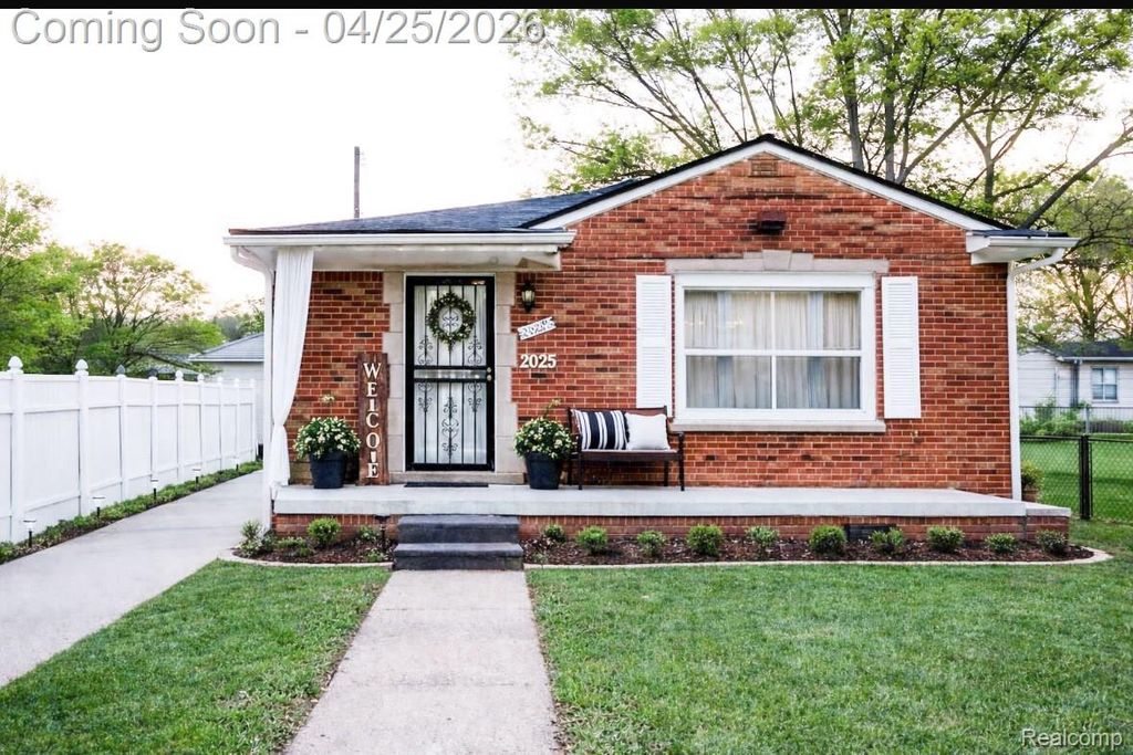 20225 Moenart Street, Detroit, MI 48234