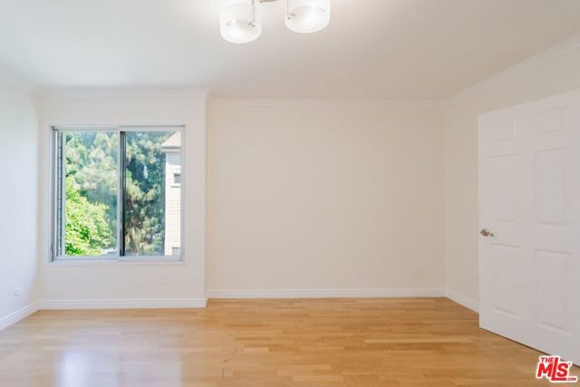 14980 Victory Boulevard 201, Van Nuys (los Angeles), CA 91411