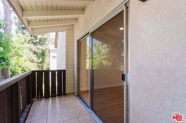 14980 Victory Boulevard 201, Van Nuys (los Angeles), CA 91411
