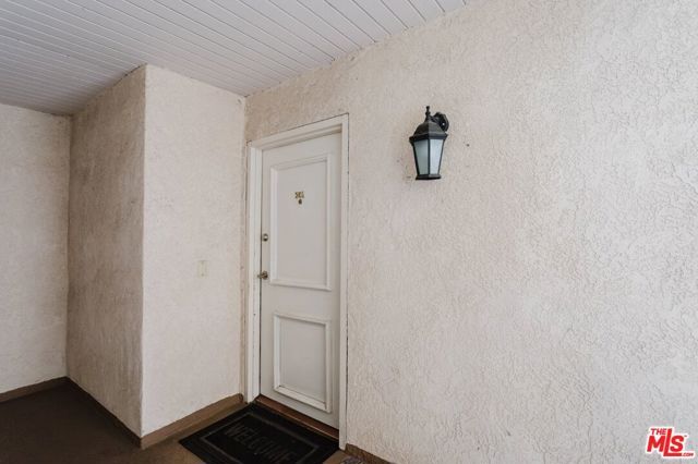 14980 Victory Boulevard 201, Van Nuys (los Angeles), CA 91411