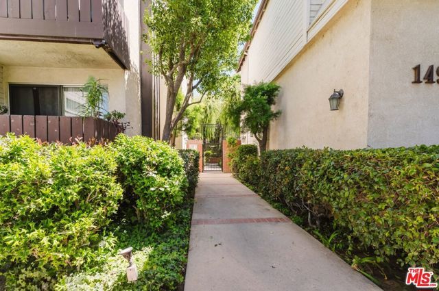14980 Victory Boulevard 201, Van Nuys (los Angeles), CA 91411