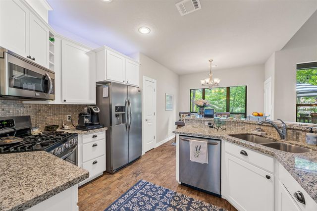 706 Overbrook Drive, Huntsville, TX 77340