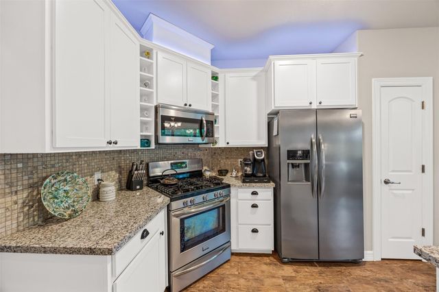 706 Overbrook Drive, Huntsville, TX 77340
